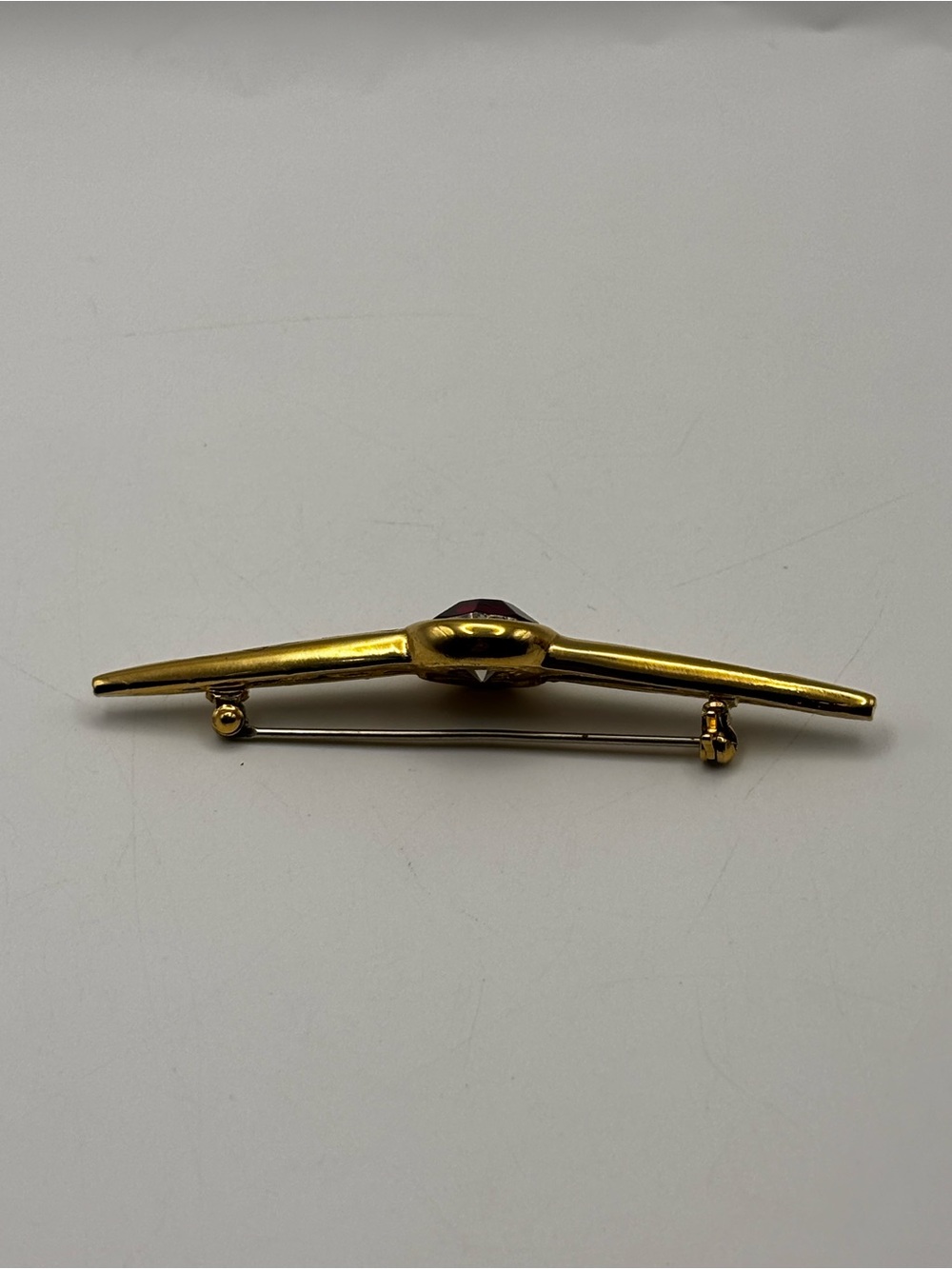 Art Deco Ruby Red Rhinestone Bar Brooch - Picture 11 of 16